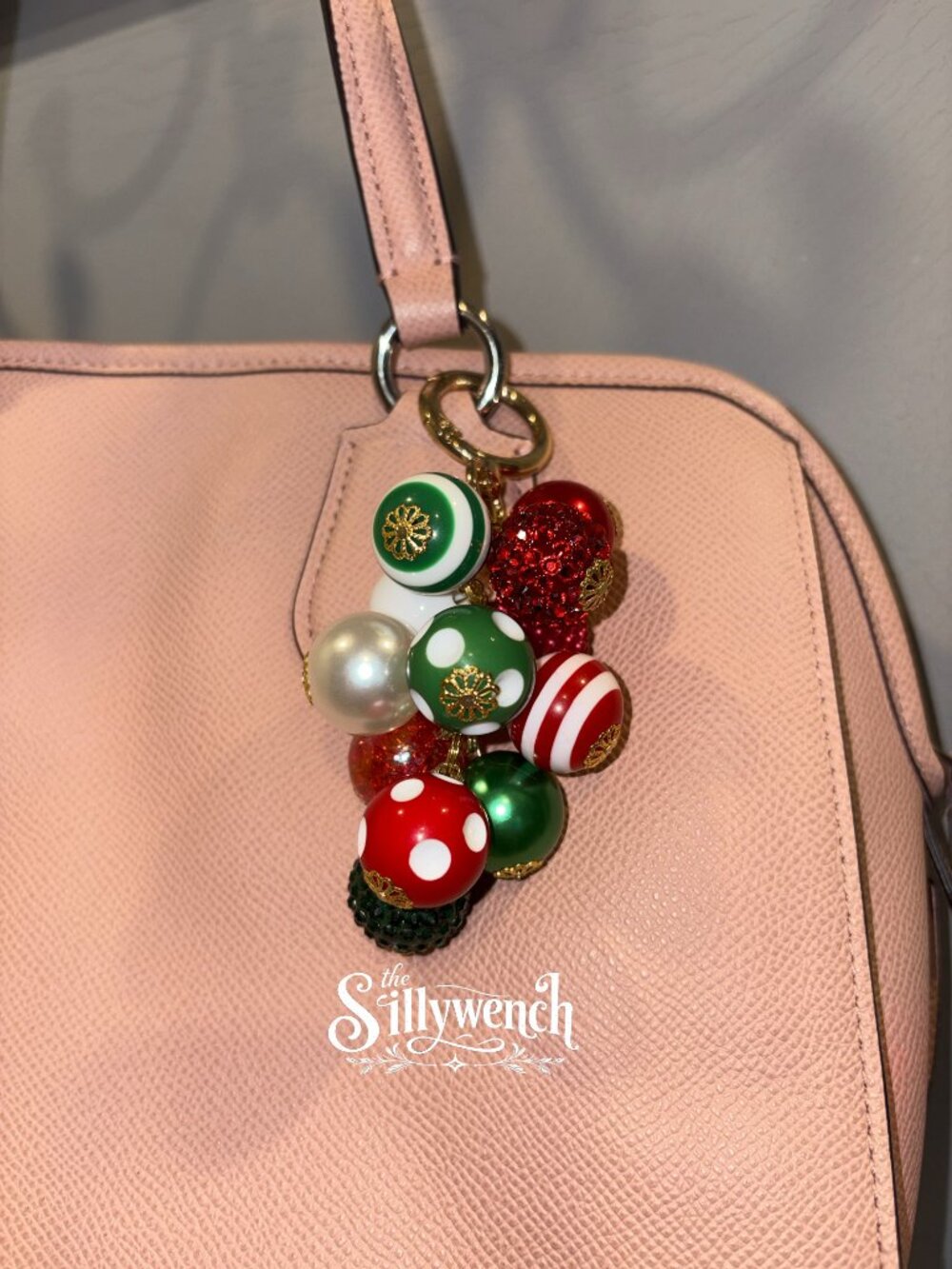 Mistletoe Magic Purse/Bag Charm, gold-toned - Picture 6 of 6